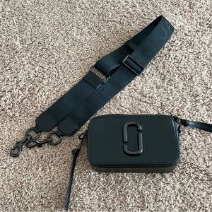 MARC JACOBS Snapshot